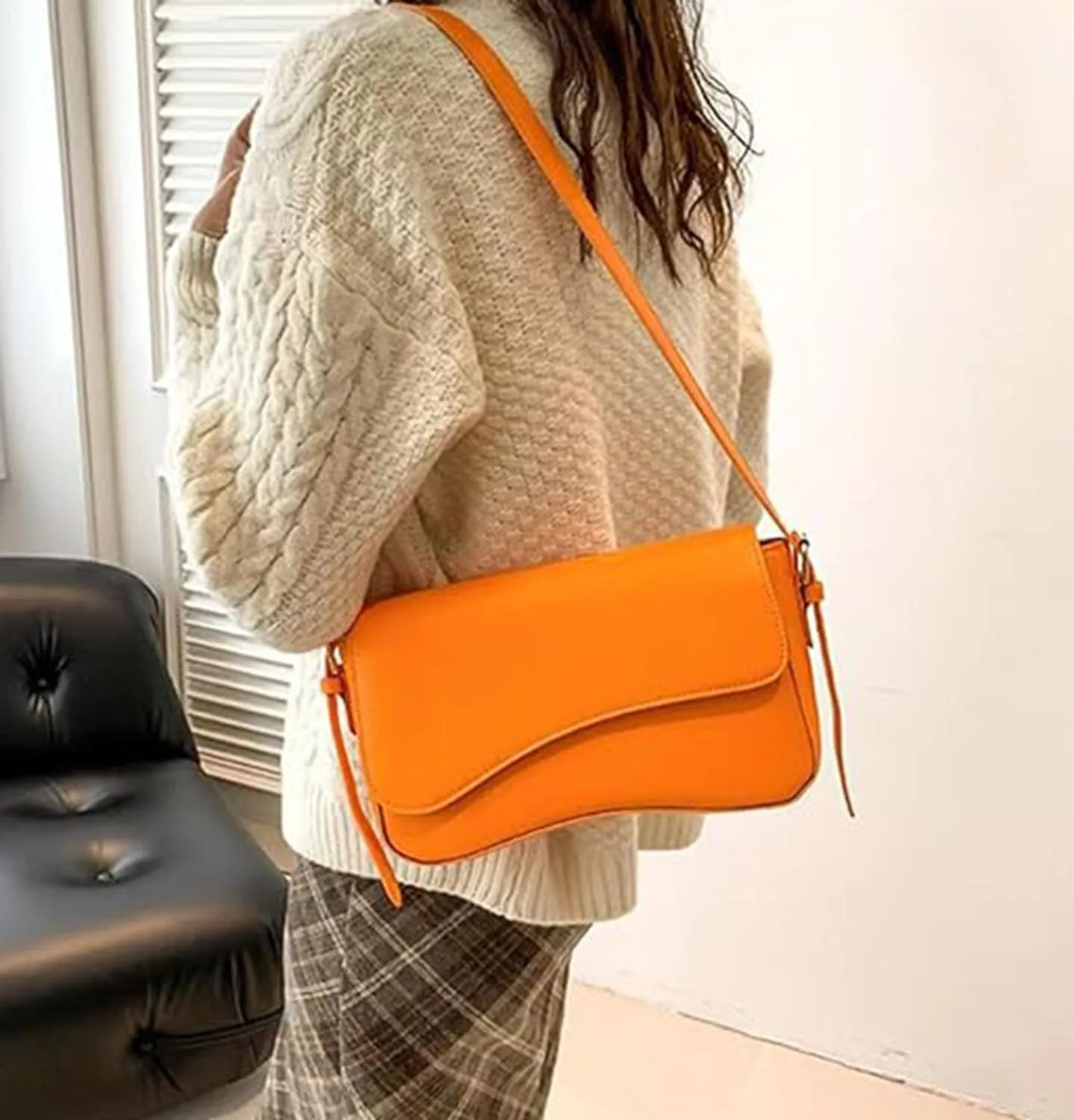 Retro Vegan Leather HandbagsWomen Saddle Shoulder BagRetro Hobo Handbags Zipper Clutch with 2 Removable Strap